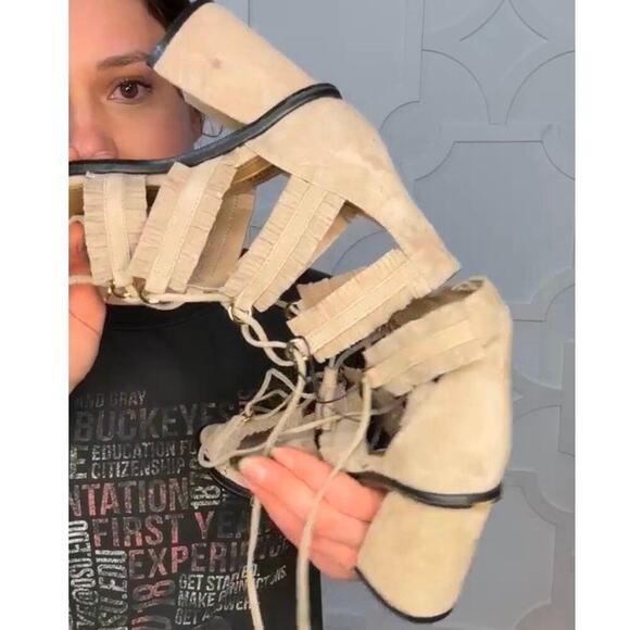 BCBGMAXAZRIA Gladiator Sandals Lace Up Tassel Suede Heels US 6.5 / Euro 36.5 New - Picture 14 of 14